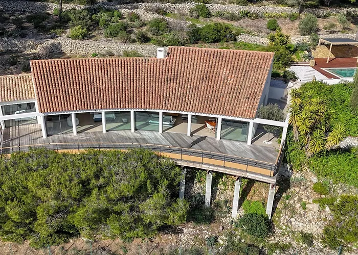 Villa Denise - *